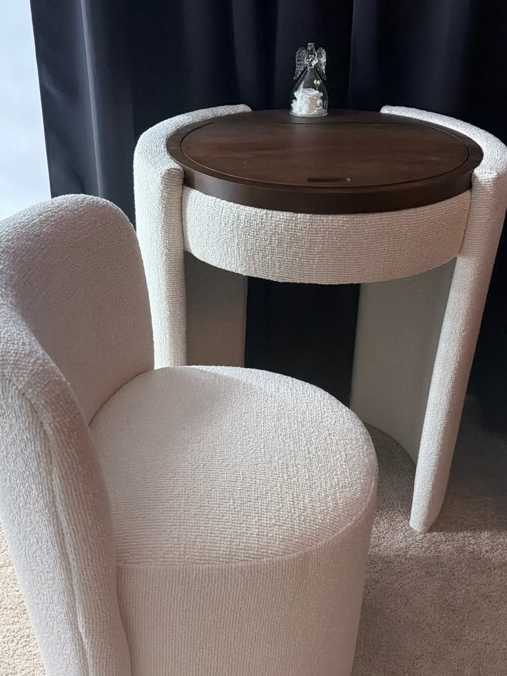 FARIDA-vanity foldable table and chair