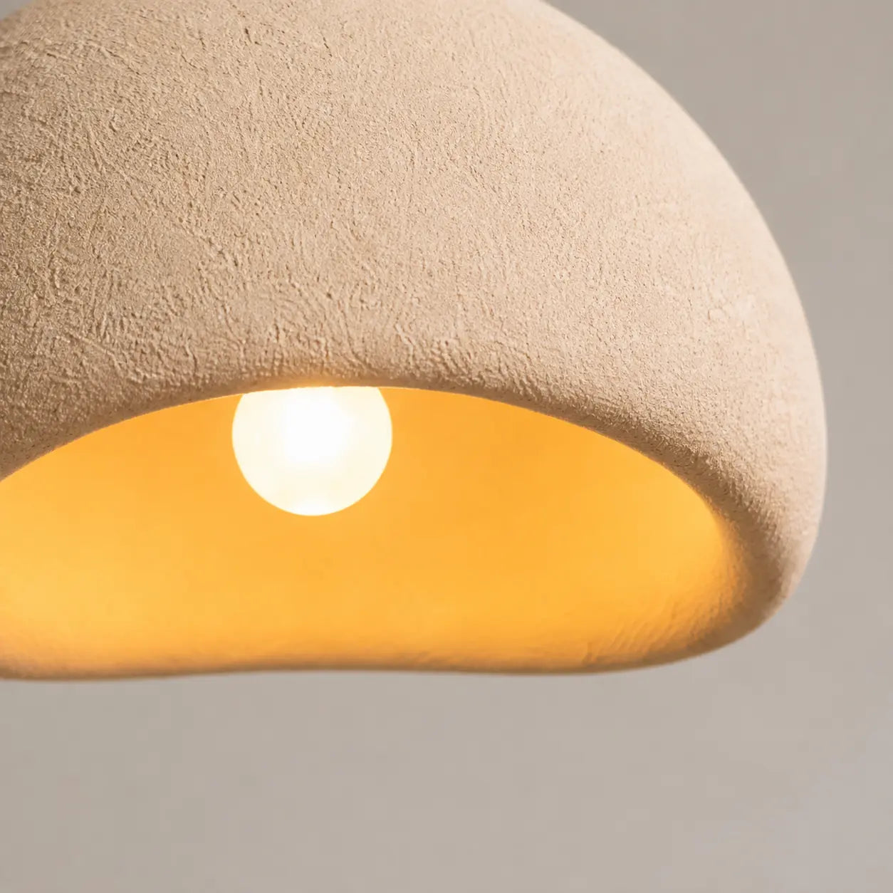 Halo 20 pendant light – material and lighting detail